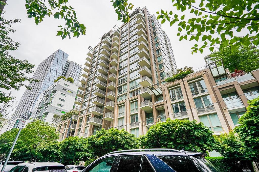 210-1055 Richards Street, Vancouver, BC