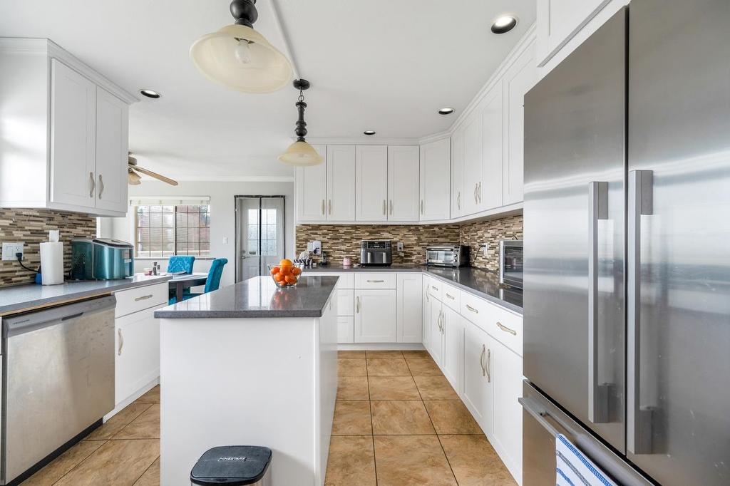 2902 Paul Lake Court, Coquitlam, BC