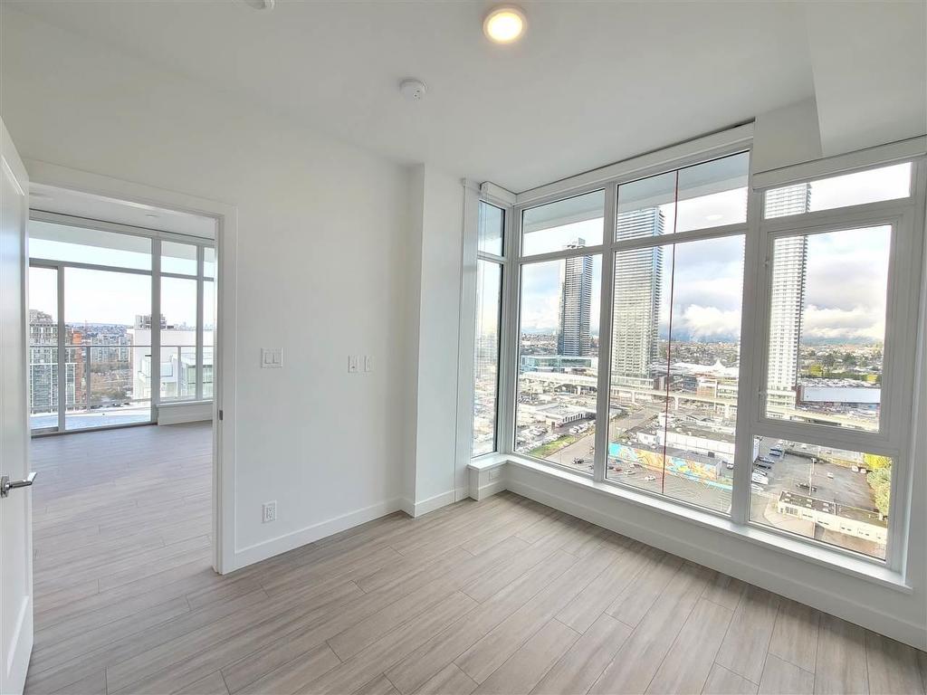 2707-2311 Beta Avenue, Burnaby, BC