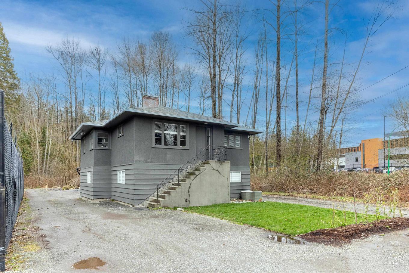 2336 Old Dollarton Road, North Vancouver, BC