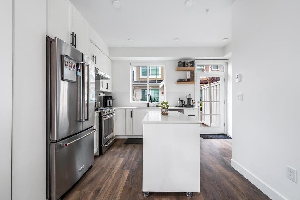 108-707 Robinson Street, Coquitlam, BC