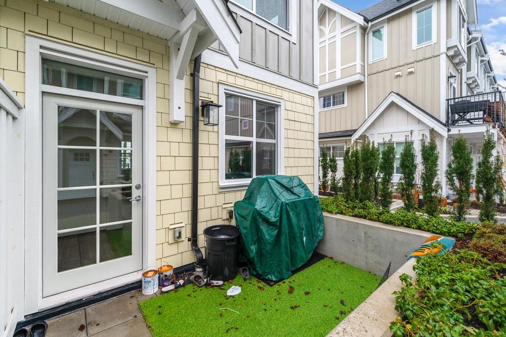 108-707 Robinson Street, Coquitlam, BC