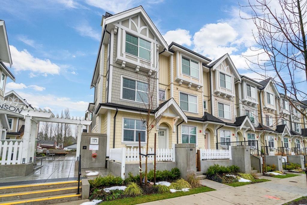 108-707 Robinson Street, Coquitlam, BC