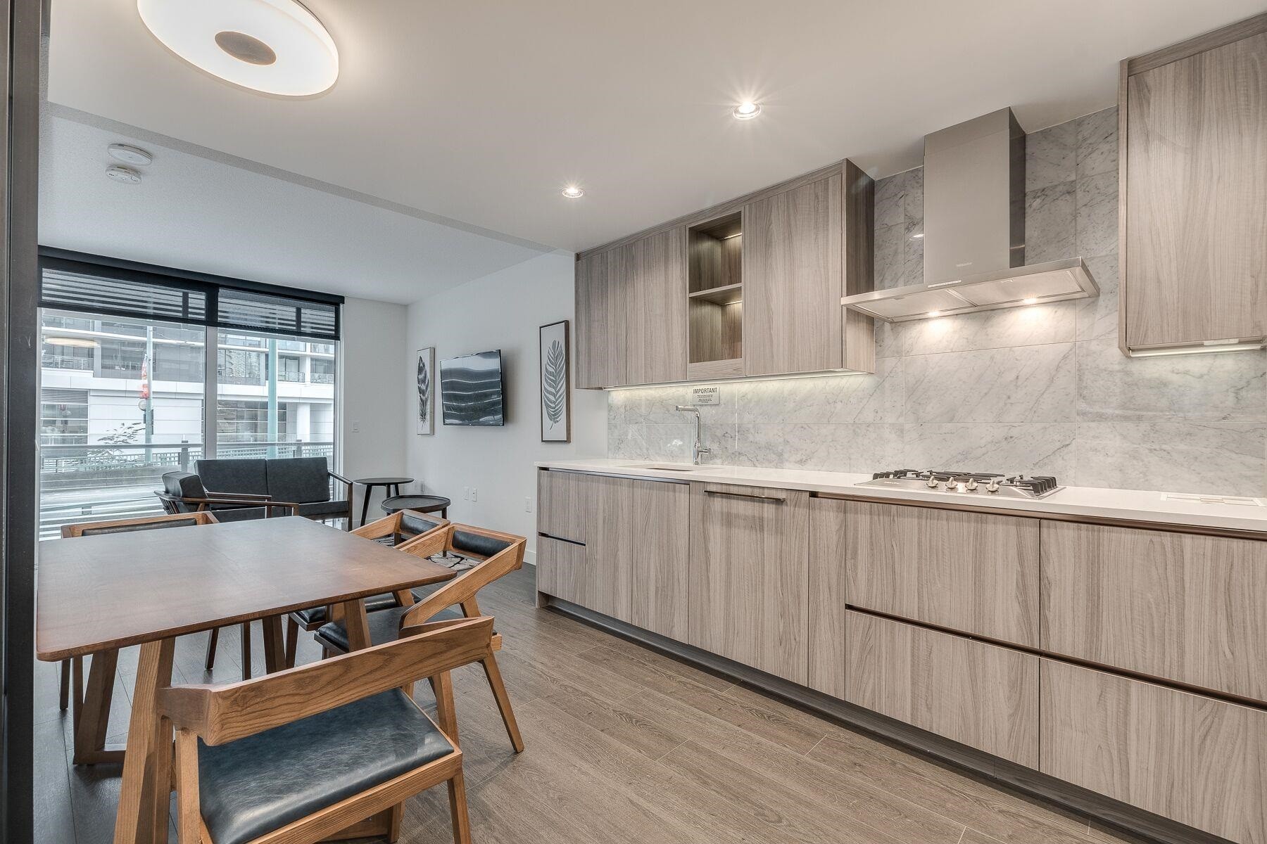 210-89 Nelson, Vancouver, BC