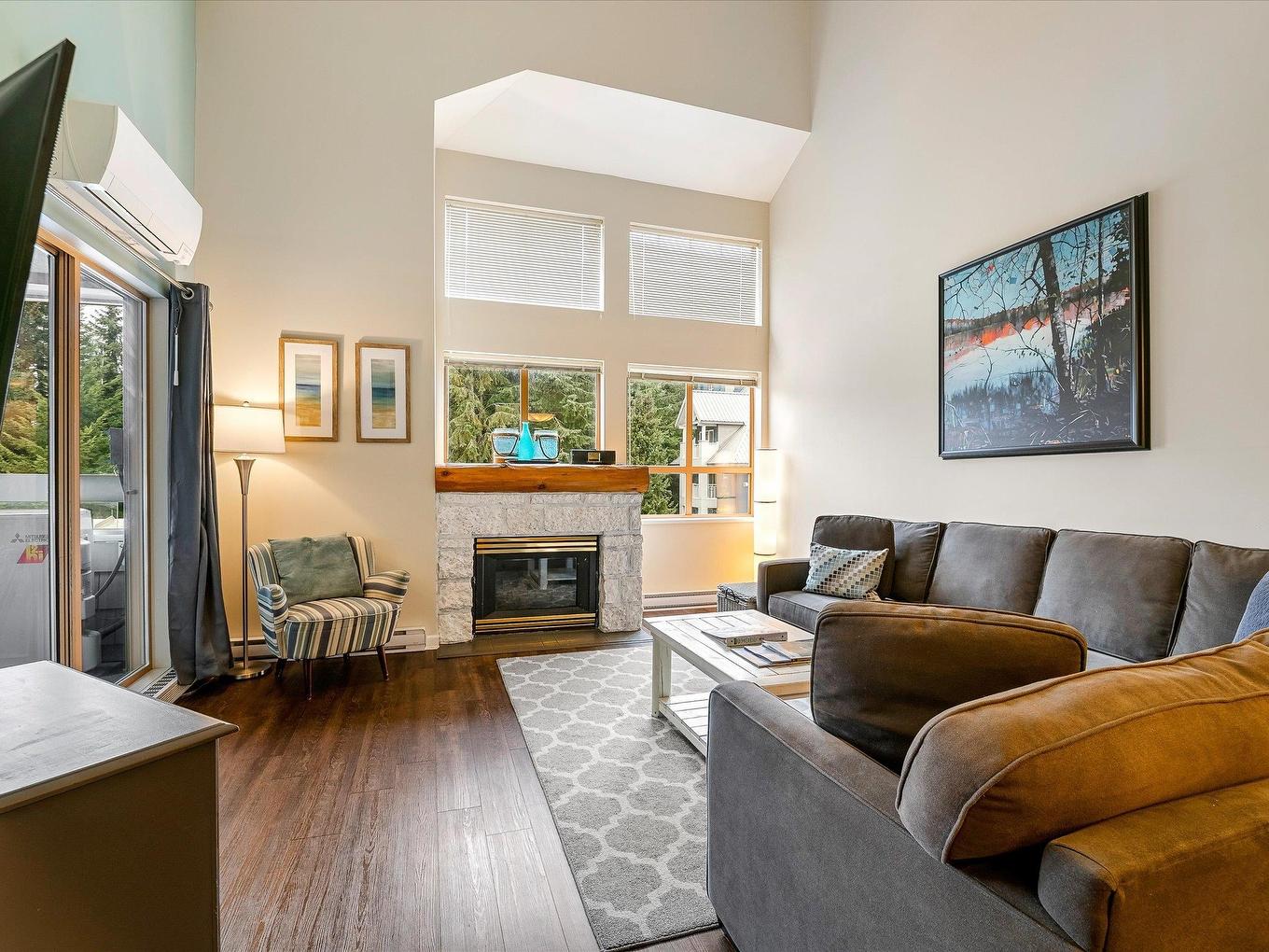 323-4338 Main Street, Whistler, BC