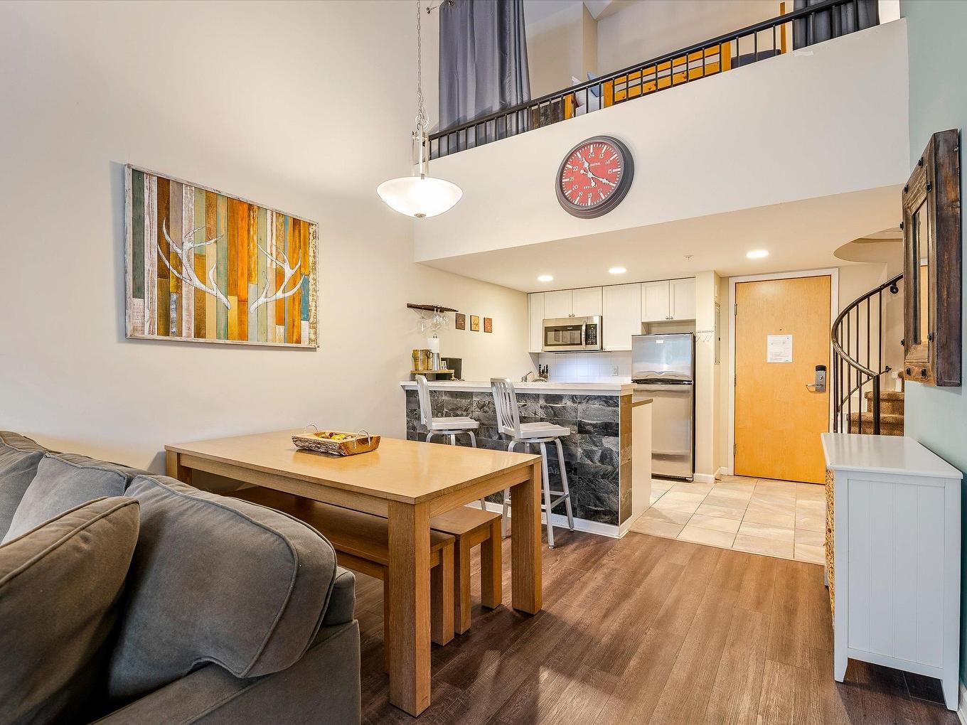 323-4338 Main Street, Whistler, BC