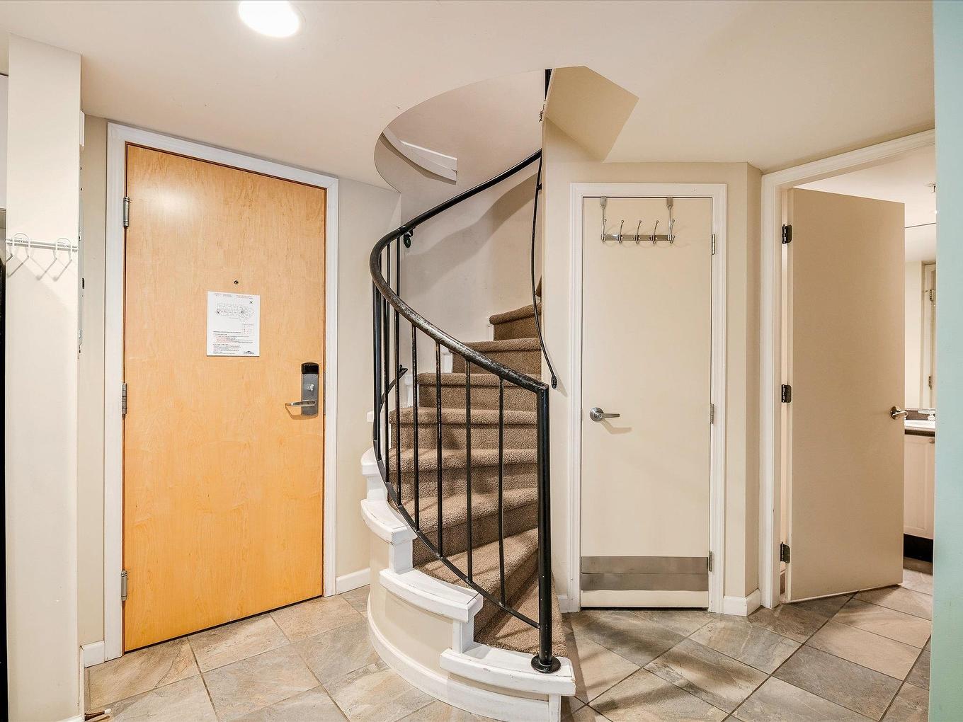 323-4338 Main Street, Whistler, BC