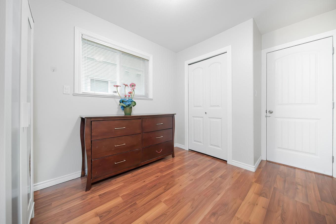 3320 43Rd Avenue E, Vancouver, BC