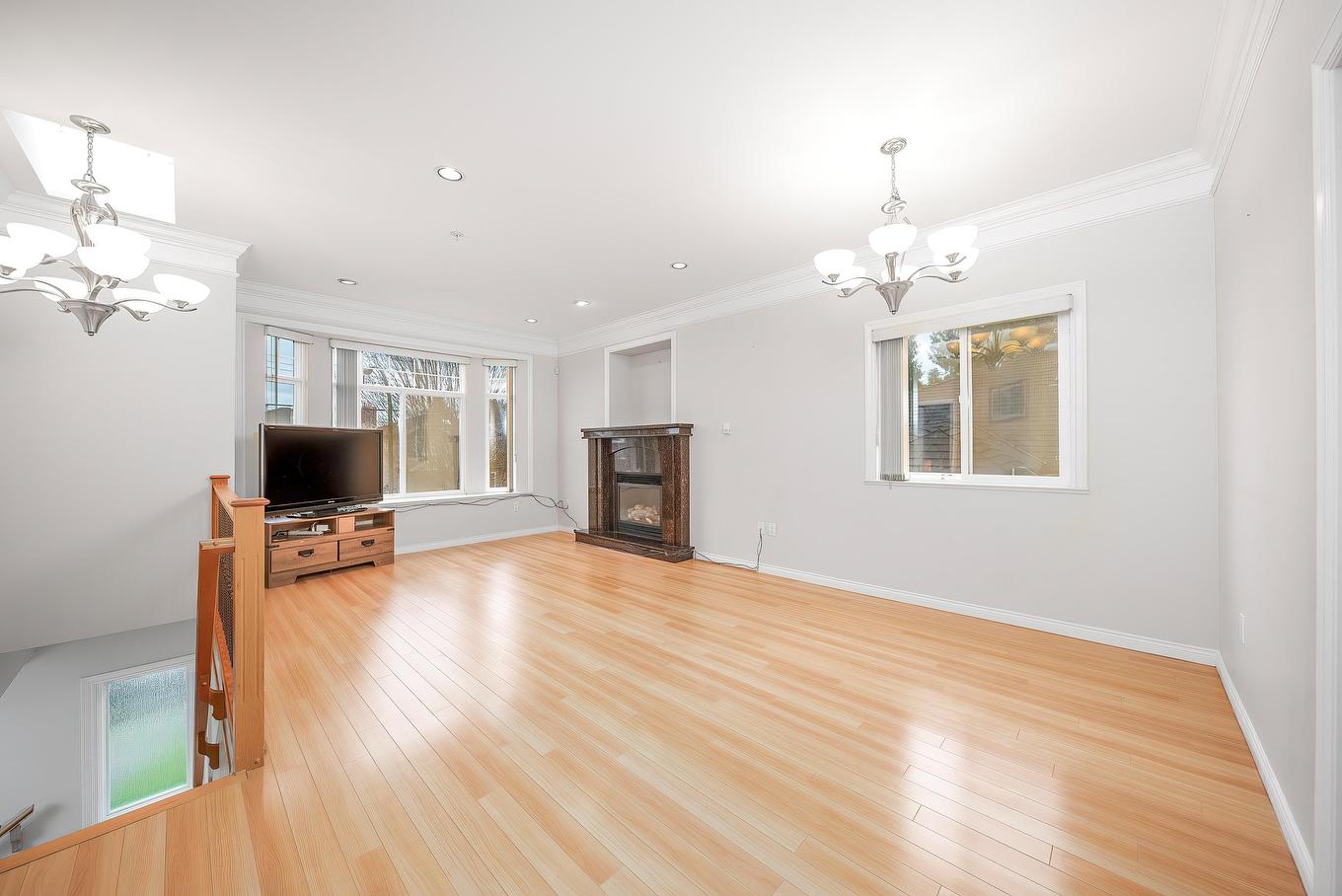 3320 43Rd Avenue E, Vancouver, BC