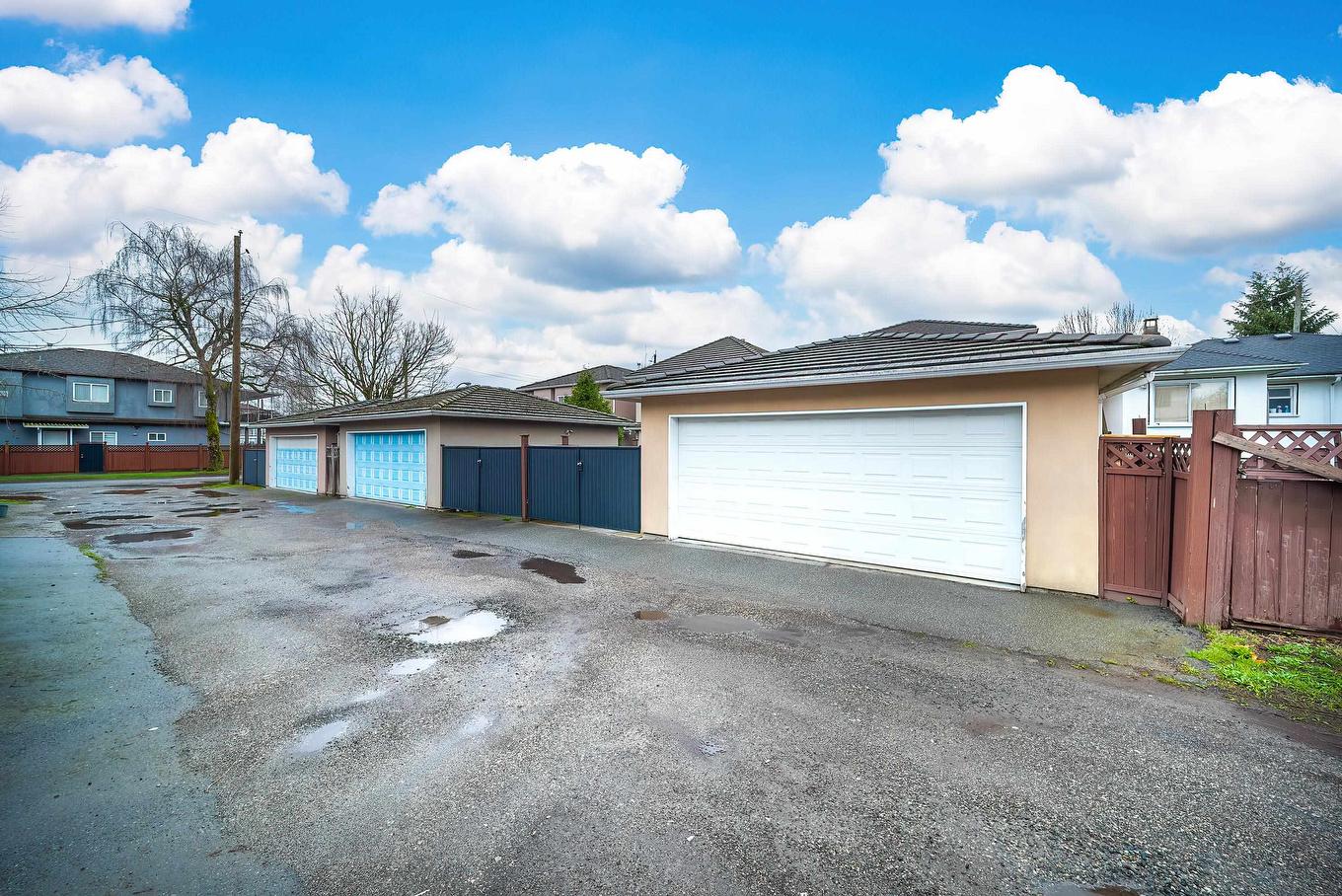 3320 43Rd Avenue E, Vancouver, BC