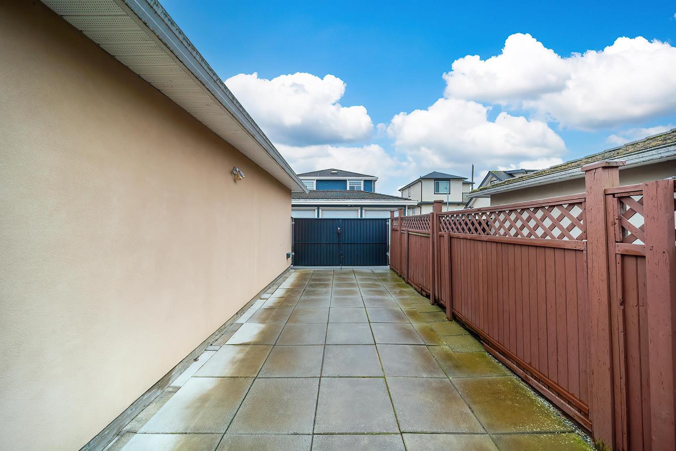 3320 43Rd Avenue E, Vancouver, BC