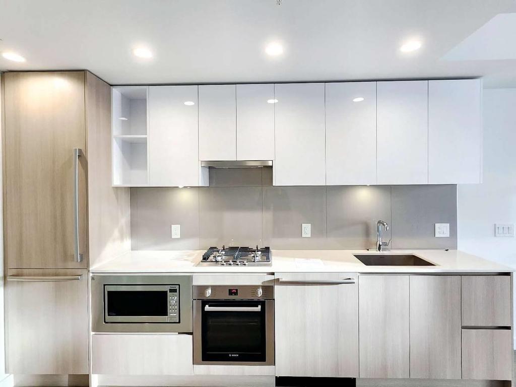 307-618 Carnarvon Street, New Westminster, BC