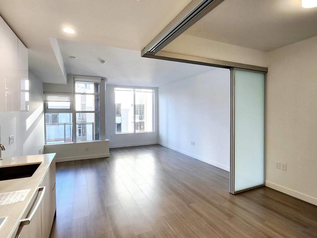 307-618 Carnarvon Street, New Westminster, BC