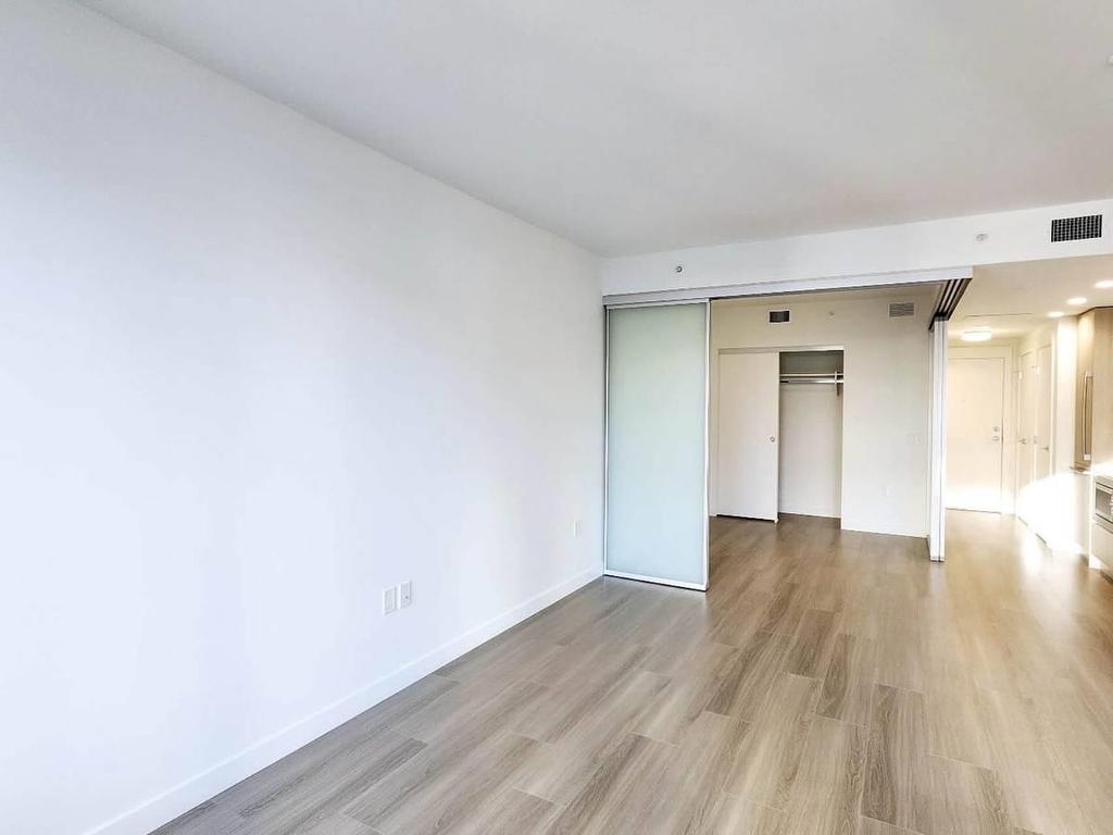 307-618 Carnarvon Street, New Westminster, BC