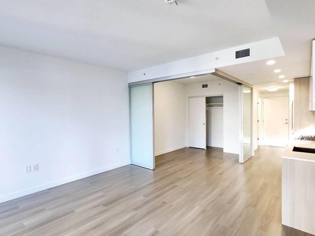 307-618 Carnarvon Street, New Westminster, BC