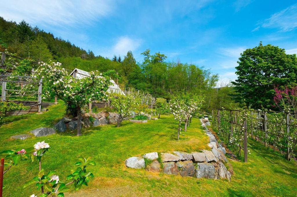 620 Laura Road, Bowen Island, BC