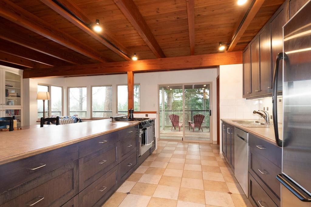 620 Laura Road, Bowen Island, BC