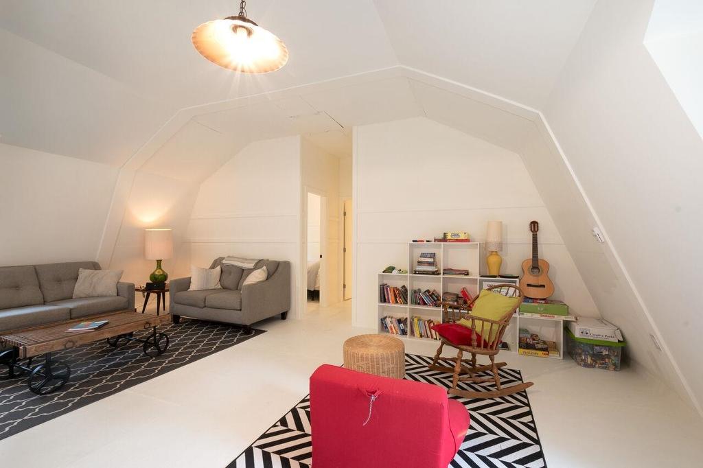 620 Laura Road, Bowen Island, BC