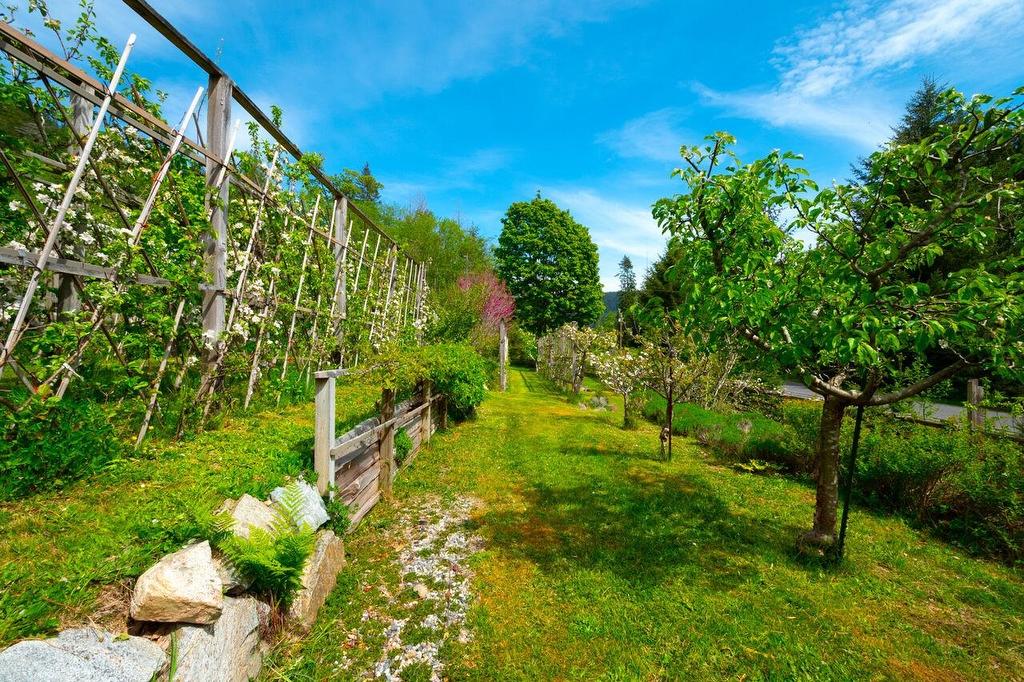 620 Laura Road, Bowen Island, BC