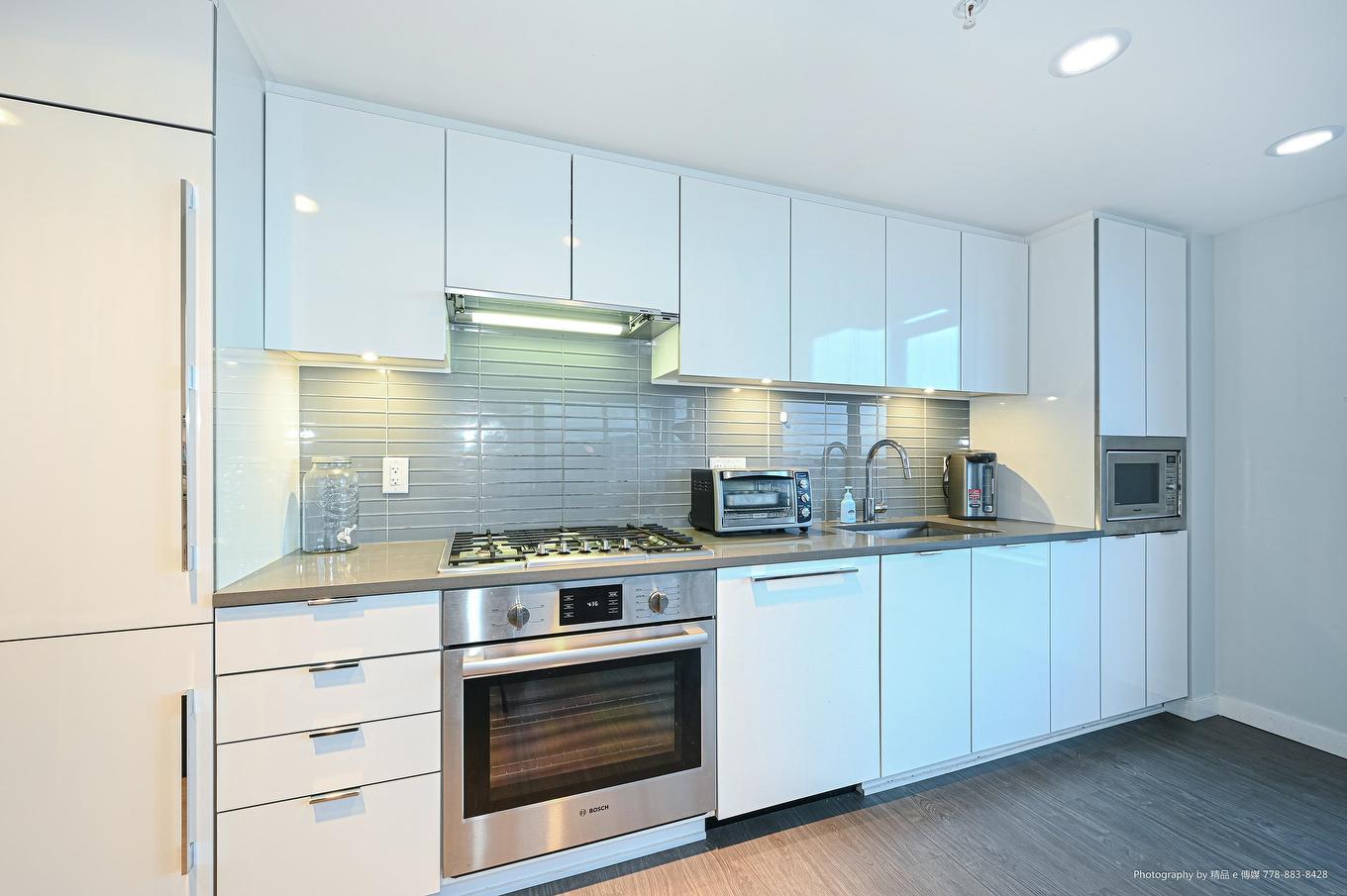 1702-8333 Sweet Avenue, Richmond, BC