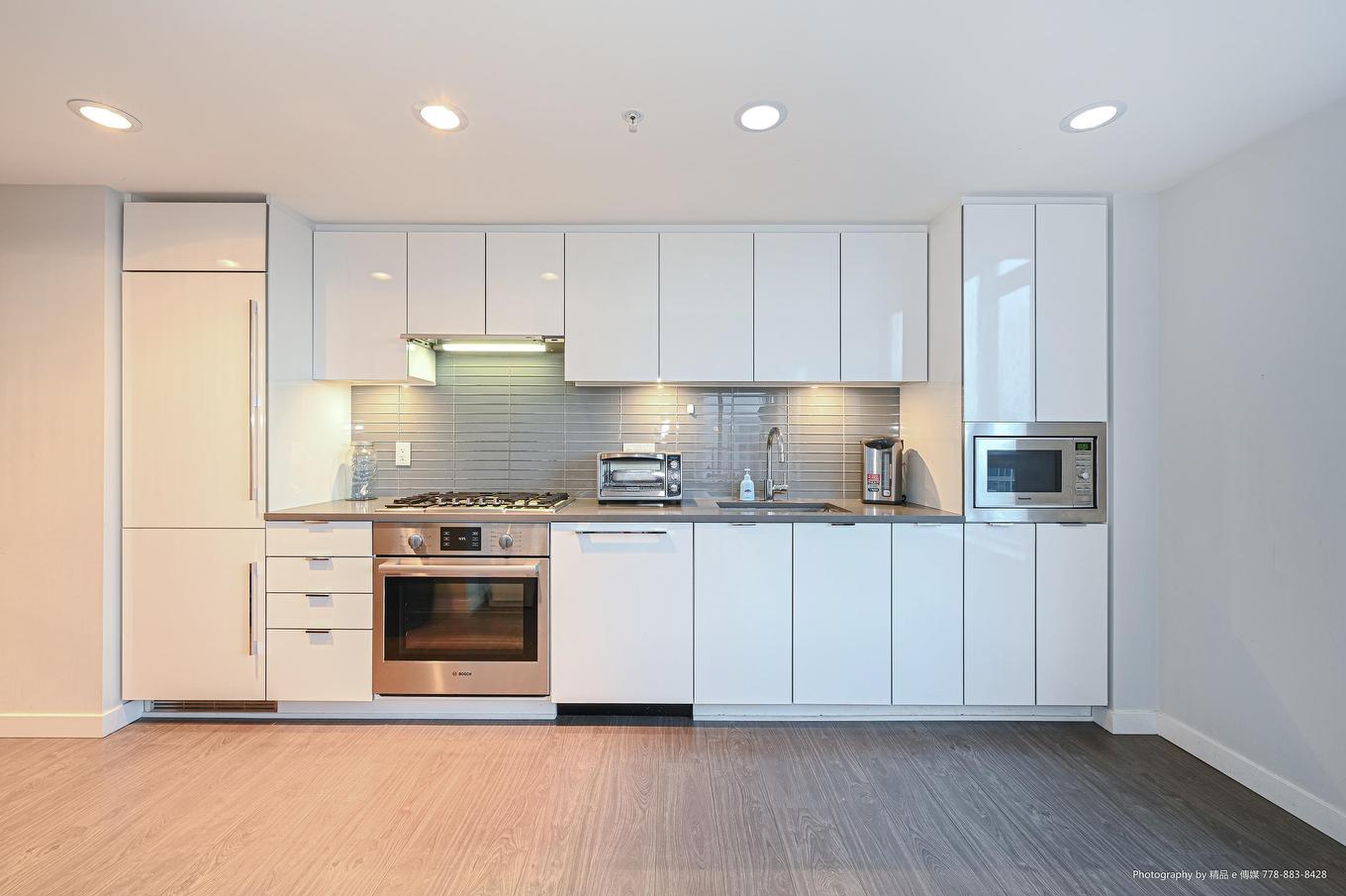 1702-8333 Sweet Avenue, Richmond, BC