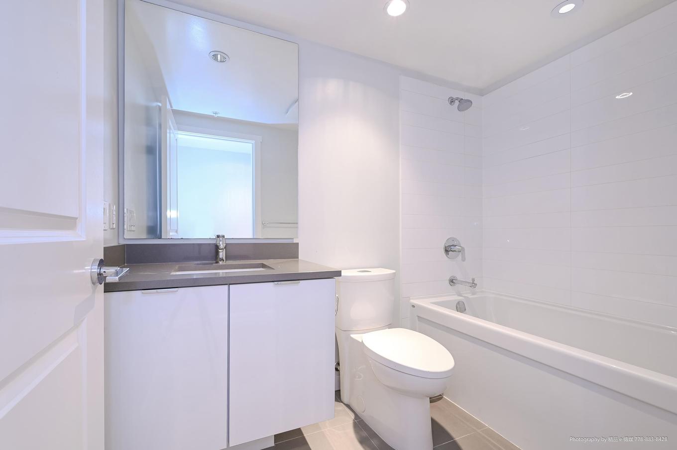 1702-8333 Sweet Avenue, Richmond, BC