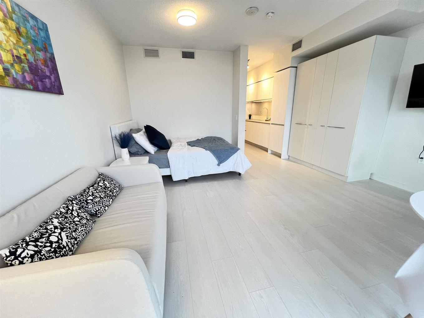 809-180 2Nd Avenue E, Vancouver, BC