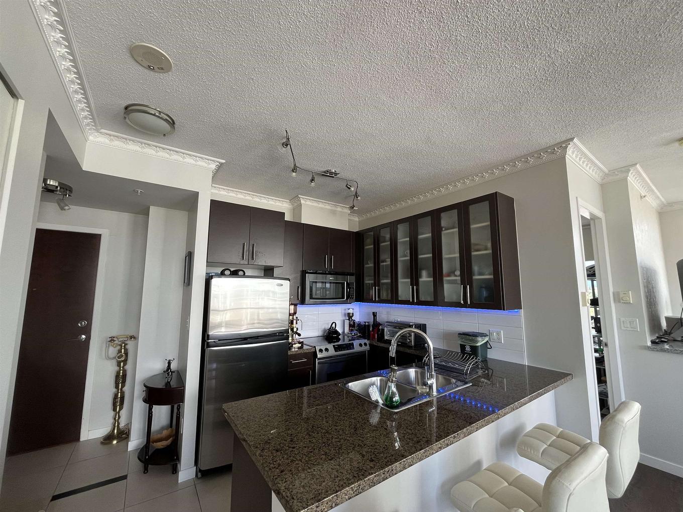 2003-4250 Dawson Street, Burnaby, BC