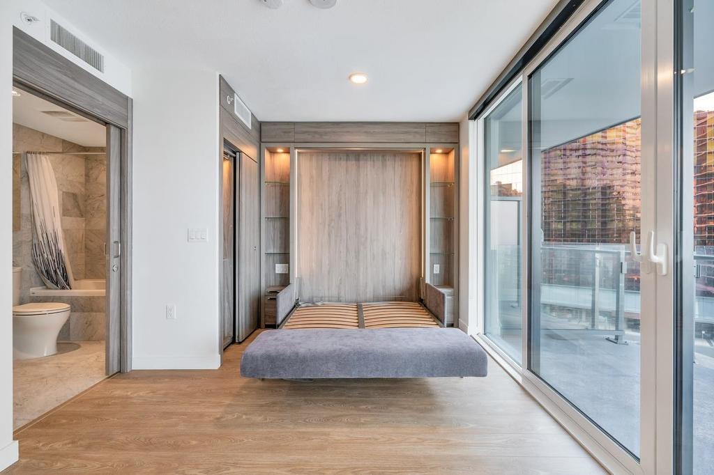 612-89 Nelson Street, Vancouver, BC