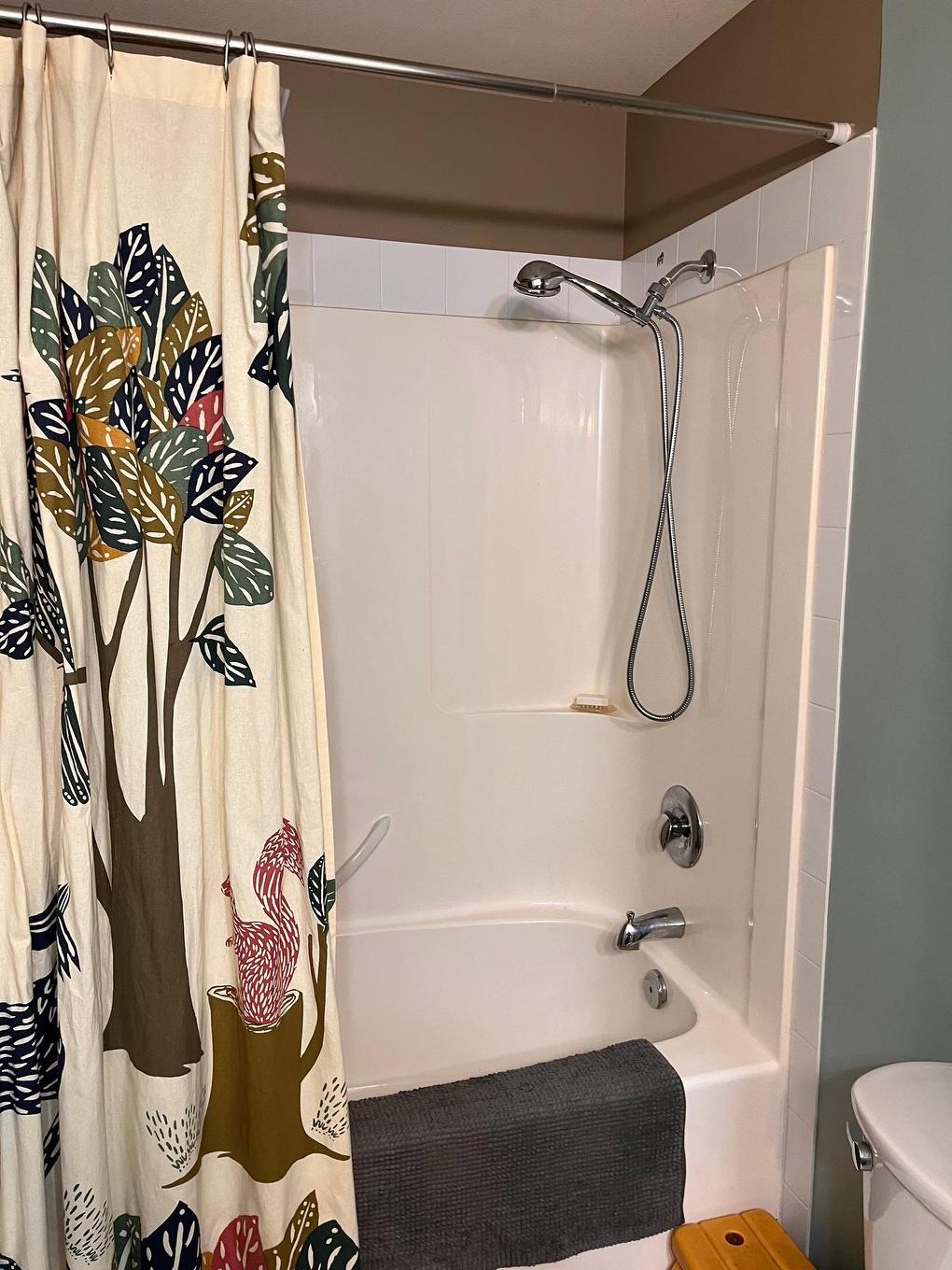 5589 Medusa Place, Sechelt, BC