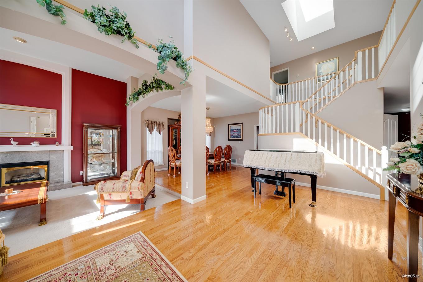 2551 Sapphire Place, Coquitlam, BC