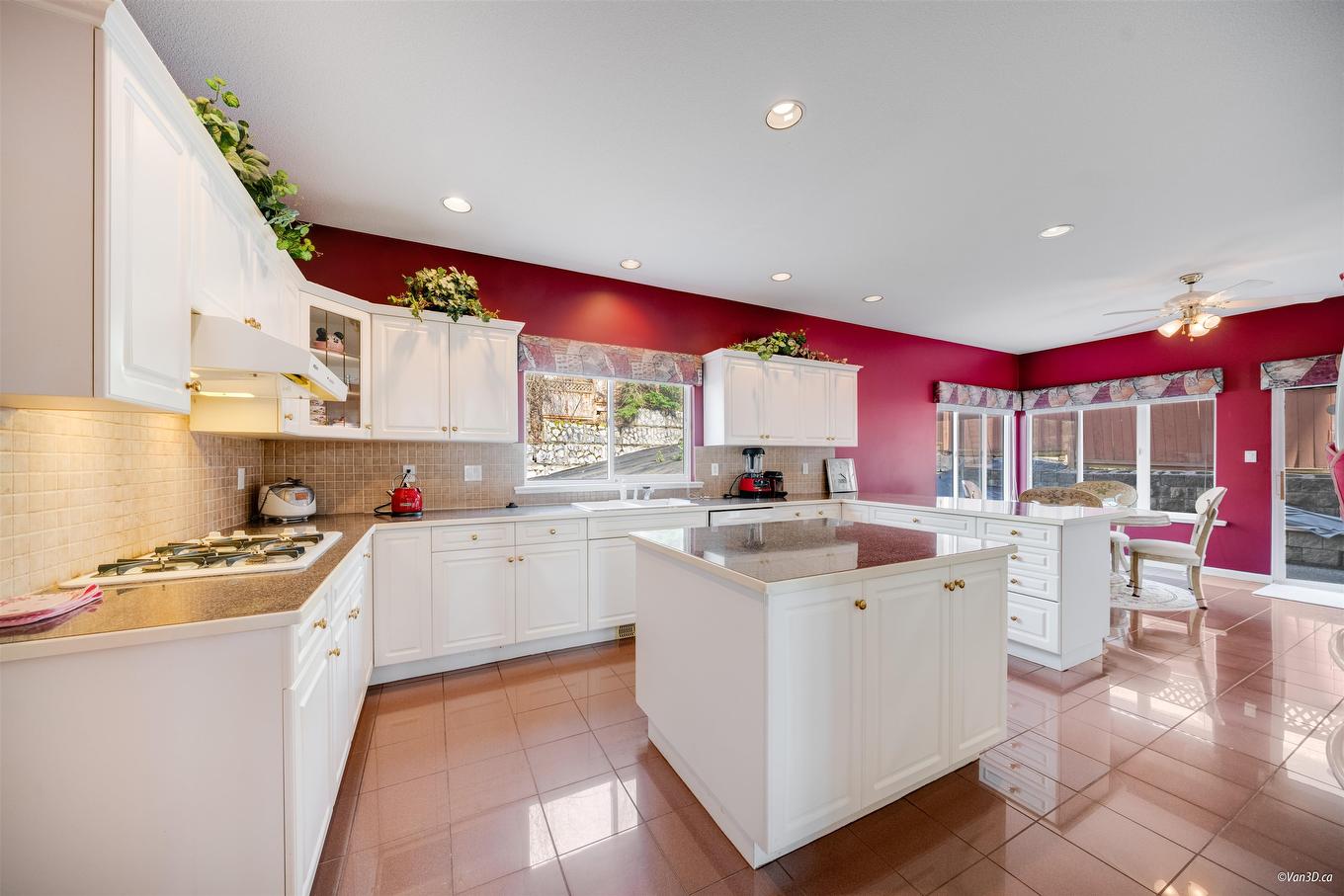 2551 Sapphire Place, Coquitlam, BC