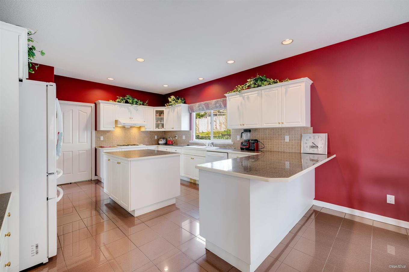 2551 Sapphire Place, Coquitlam, BC