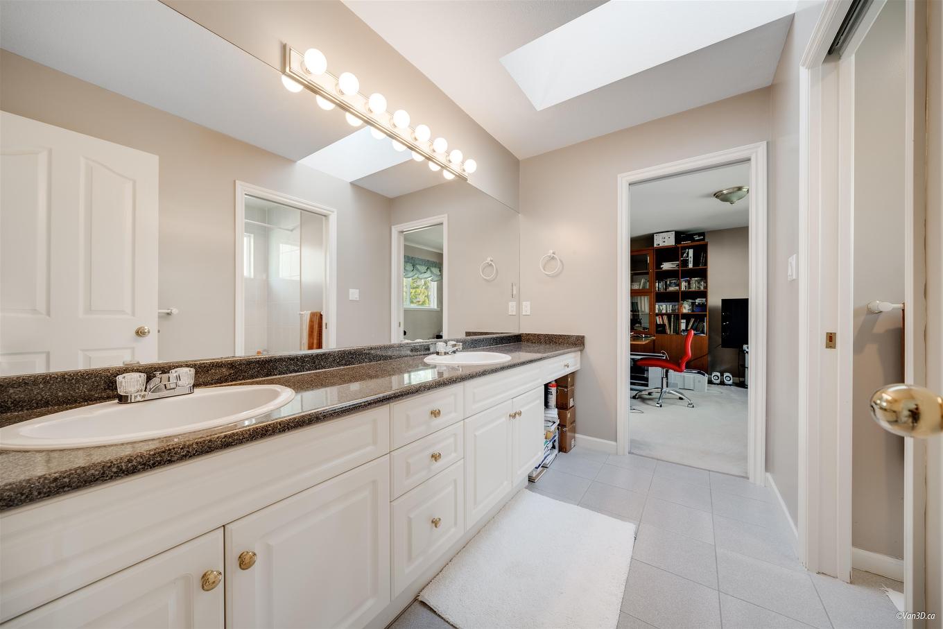 2551 Sapphire Place, Coquitlam, BC