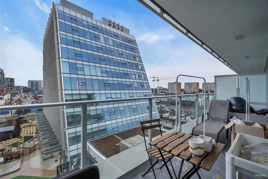 1005-6320 No. 3 Road, Richmond, BC