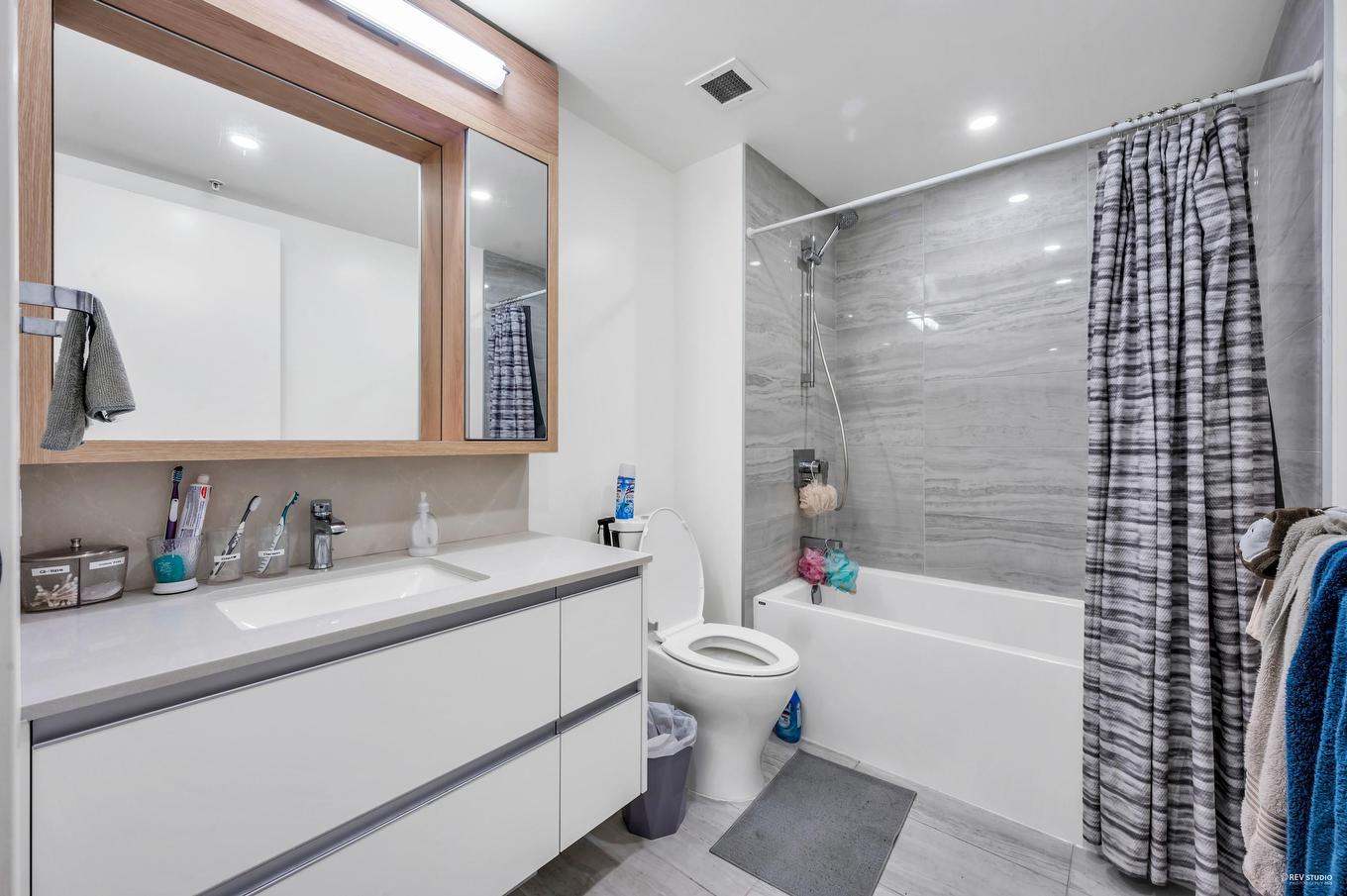 702-6633 Buswell Street, Richmond, BC