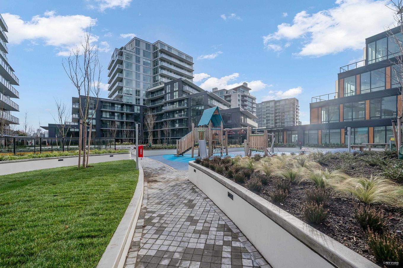 702-6633 Buswell Street, Richmond, BC