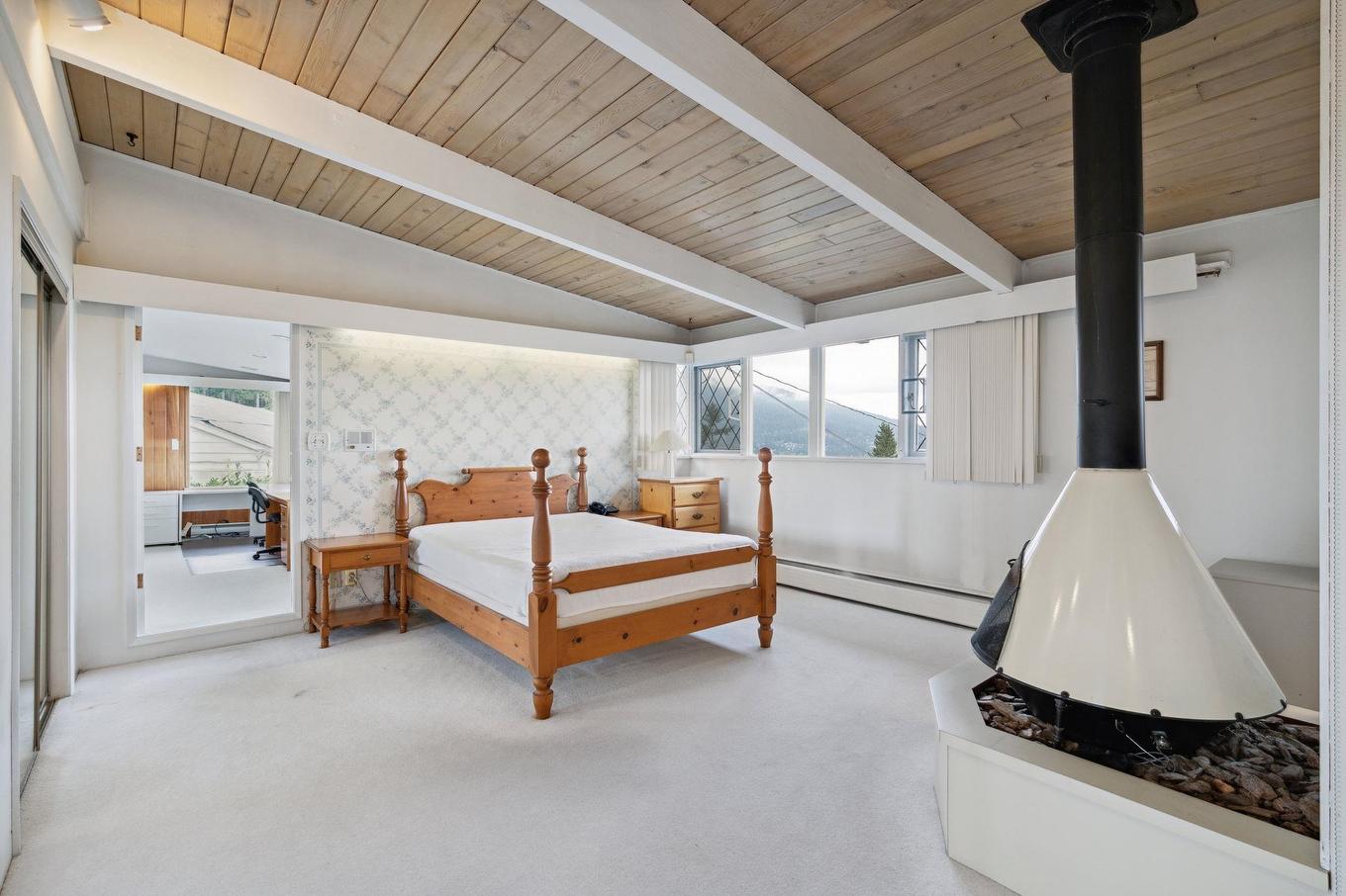 72 Bonnymuir Drive, West Vancouver, BC