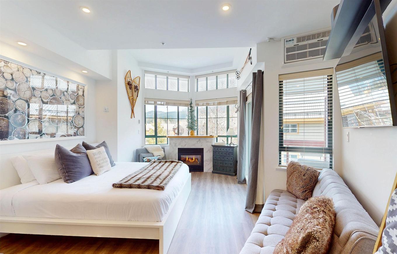 320-4368 Main Street, Whistler, BC