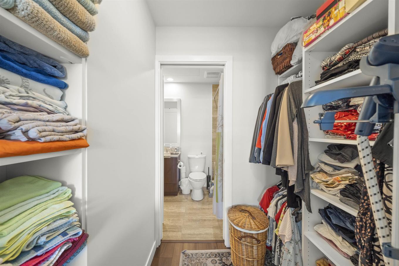 904-8699 Hazelbridge Way, Richmond, BC