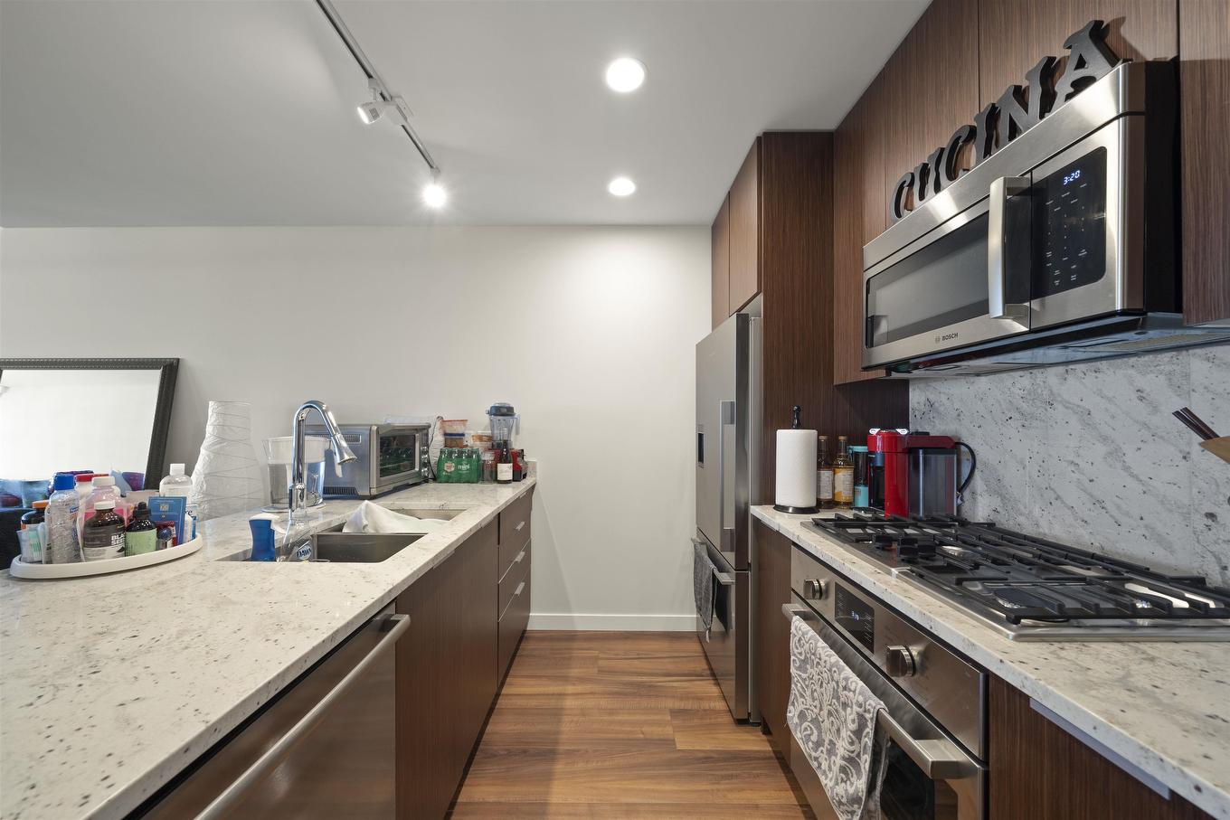 904-8699 Hazelbridge Way, Richmond, BC