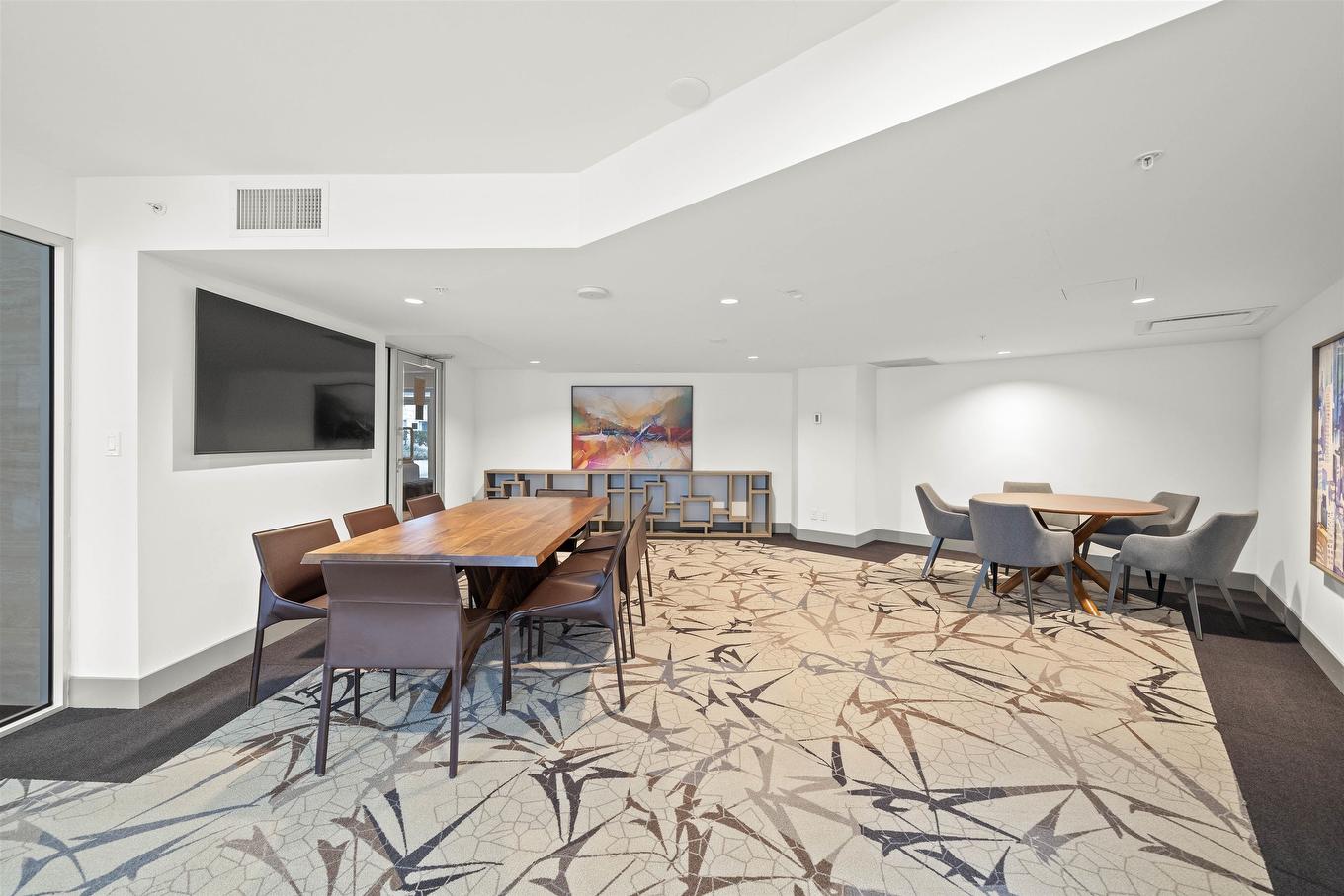 904-8699 Hazelbridge Way, Richmond, BC