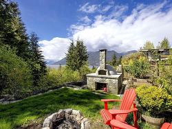 966 Copper Drive Britannia Beach, BC V0N 1J0