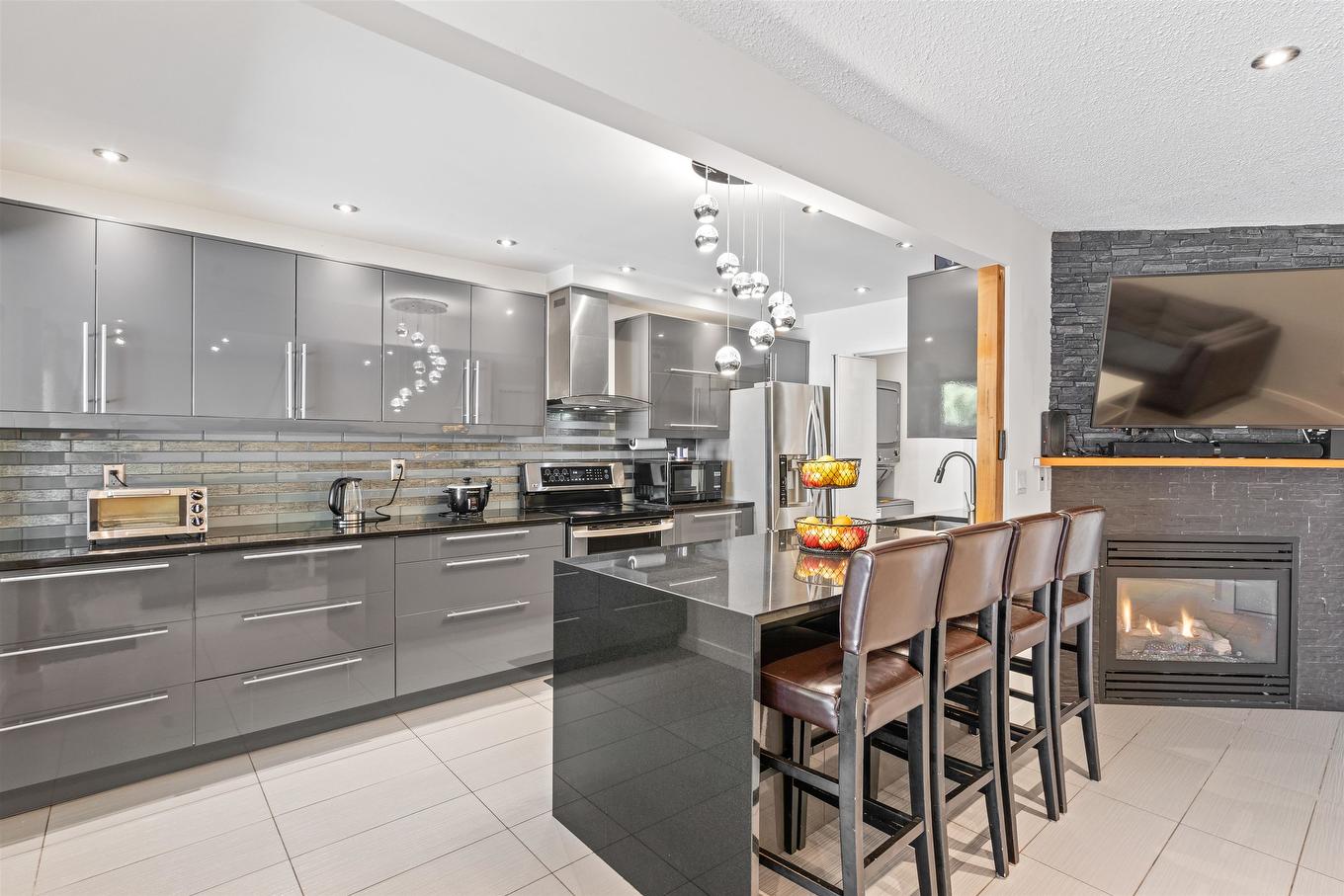 2535 Gordon Avenue, Port Coquitlam, BC