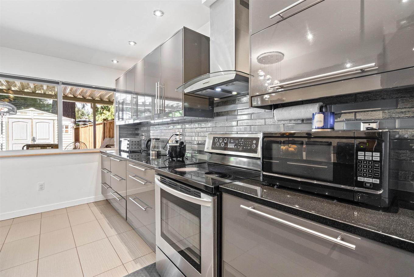 2535 Gordon Avenue, Port Coquitlam, BC