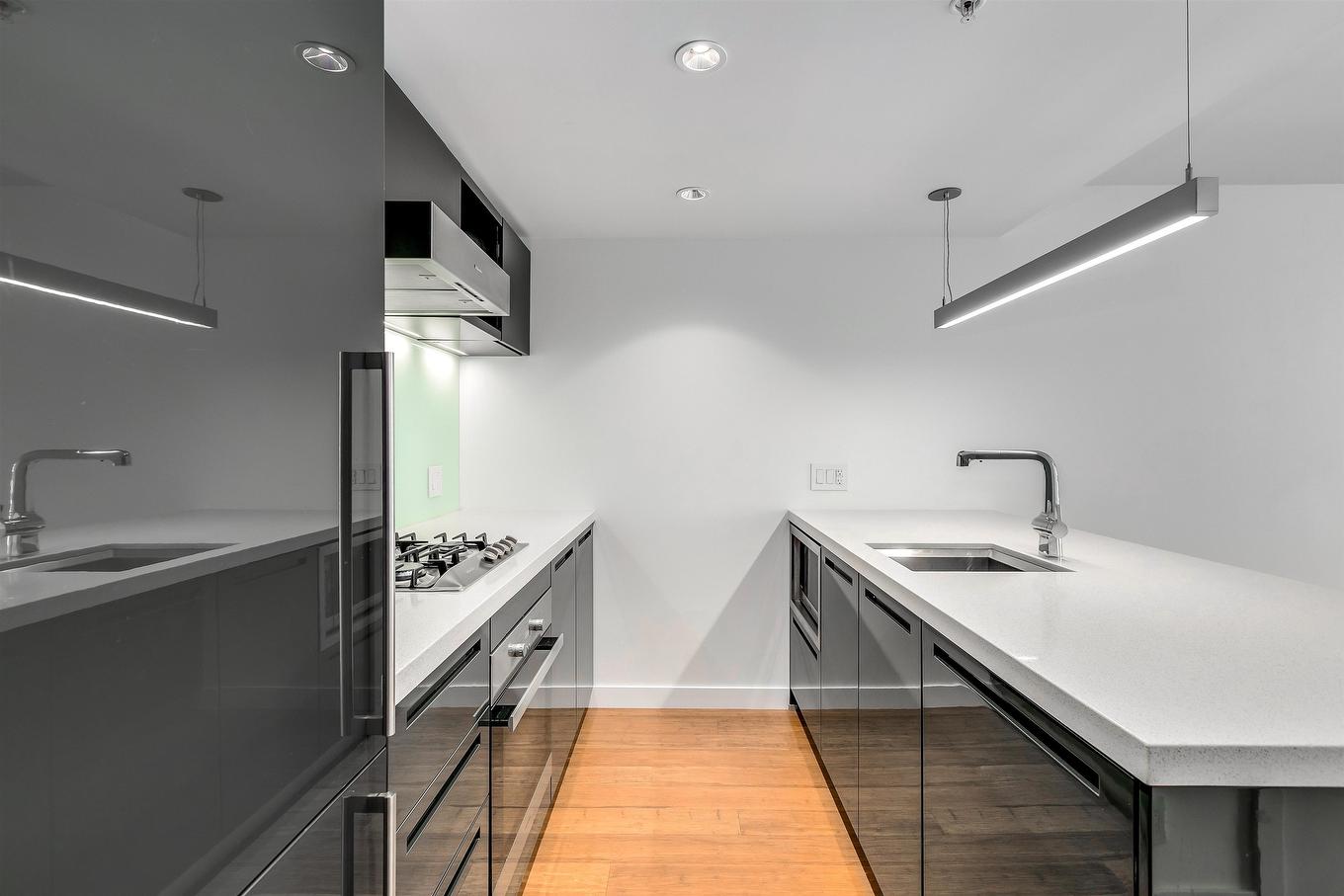 2608-777 Richards Street, Vancouver, BC