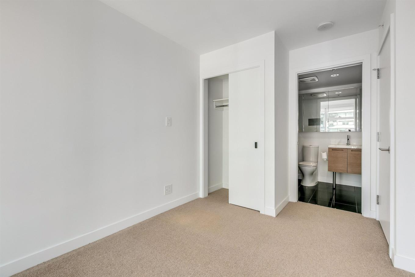 2608-777 Richards Street, Vancouver, BC