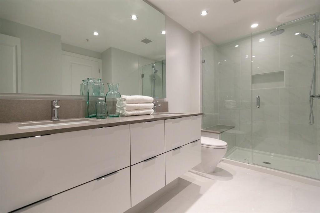 801-6638 Dunblane Avenue, Burnaby, BC