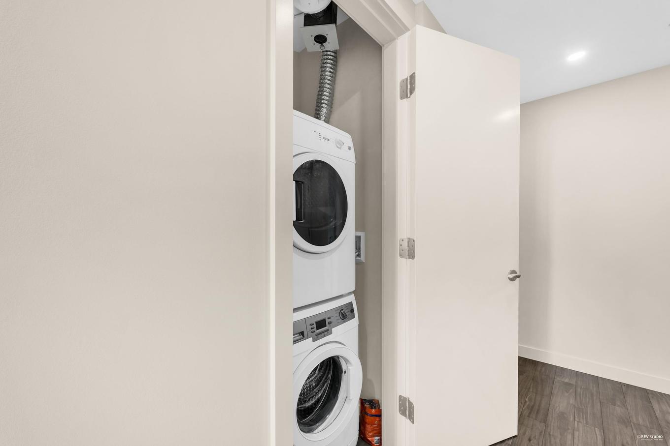 3605-6383 Mckay Avenue, Burnaby, BC