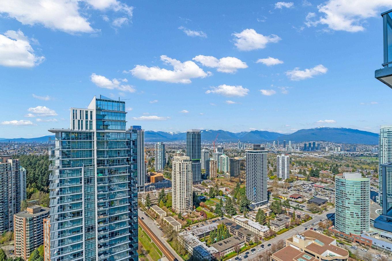 3605-6383 Mckay Avenue, Burnaby, BC